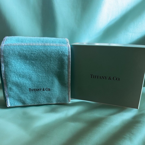 Tiffany & Co. - Logo Loupe Bookmark Paper Clip - Figure - Silver - Picture 3 of 3